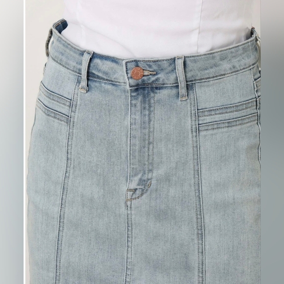 NWT GUESS Jean Kem Slanted Stitch Mini Skirt - Picture 5 of 7